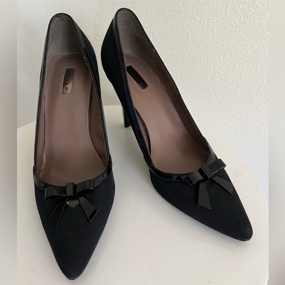 Tahari Alexa Black Bow Heels Size 7.5